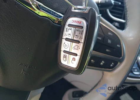 2020 Chrysler Pacifica Limited from USA, damaged, VIN 2C4RC1GG3LR141680